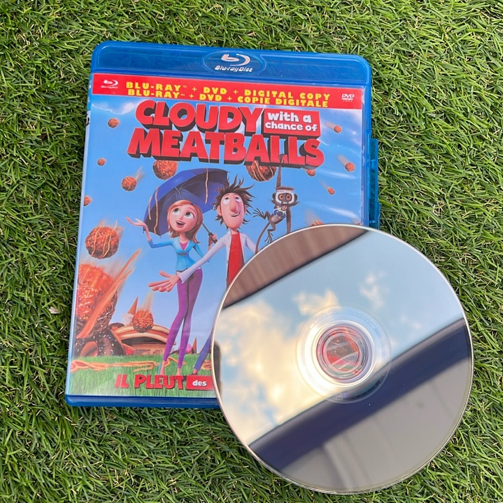 💿 3/$25 💿 Cloudy with a chance of Meatballs BLU-RAY + DVD Columbia pictures
